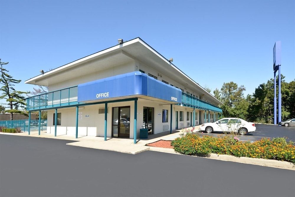 Americas Best Value Inn Battle Creek 1