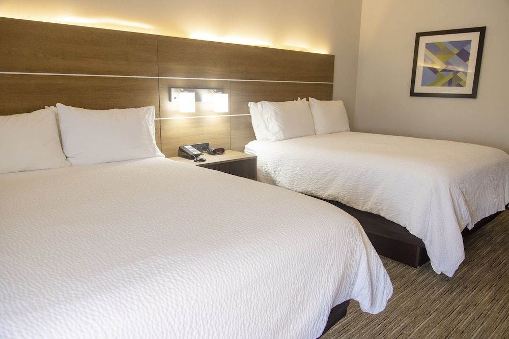 Holiday Inn Express MARSHFIELD (SPRINGFIELD AREA) by IHG 2