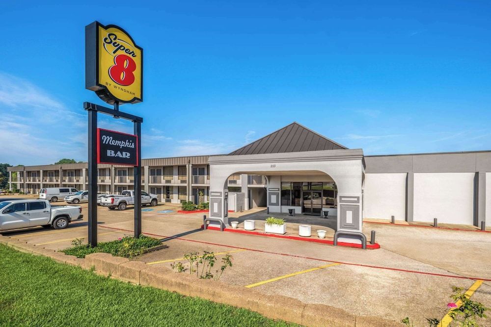 Super 8 by Wyndham Longview/North 1