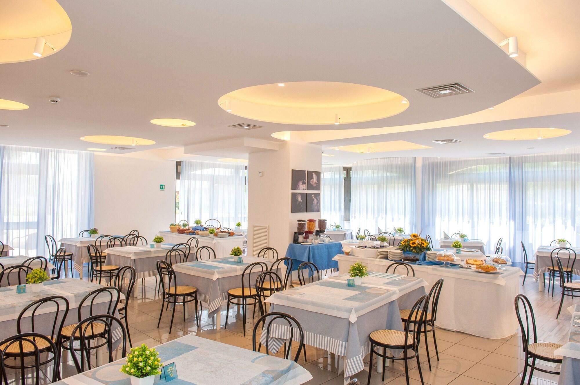 Hotel Cristalda 2