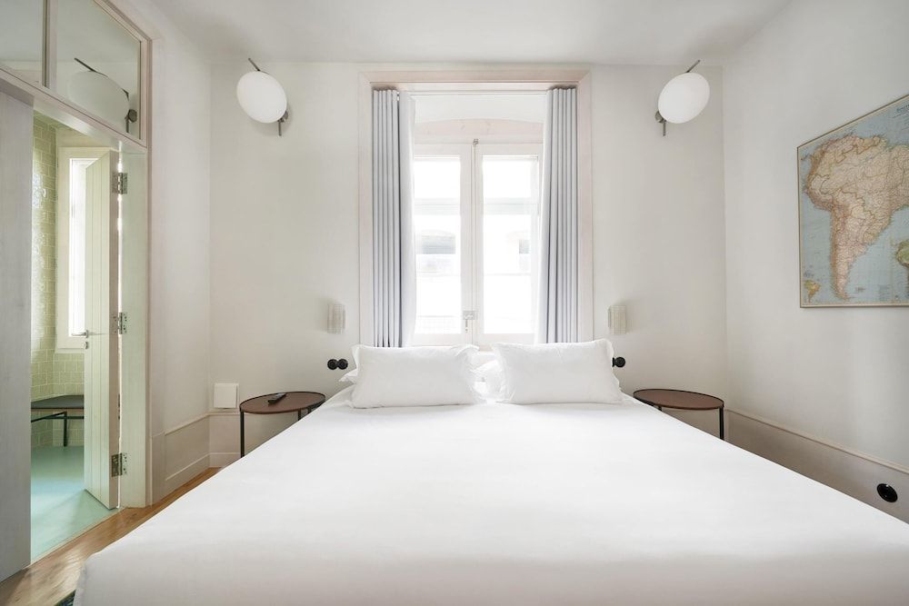 Cais Urban Lodge 2
