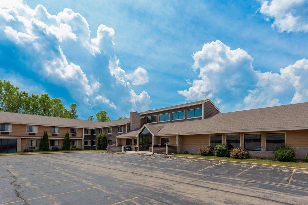 AmericInn by Wyndham Hartford WI 1