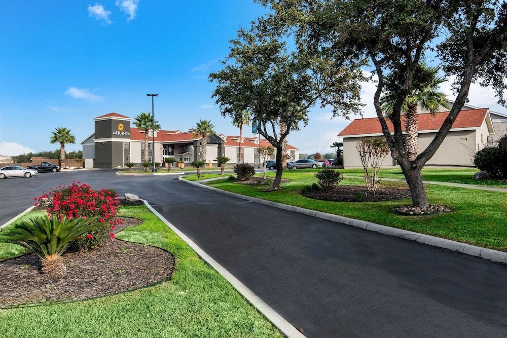 La Quinta Inn by Wyndham San Antonio Brooks City Base 1