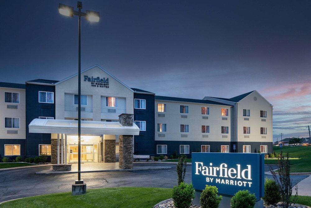 Fairfield Inn & Suites Jefferson City 1