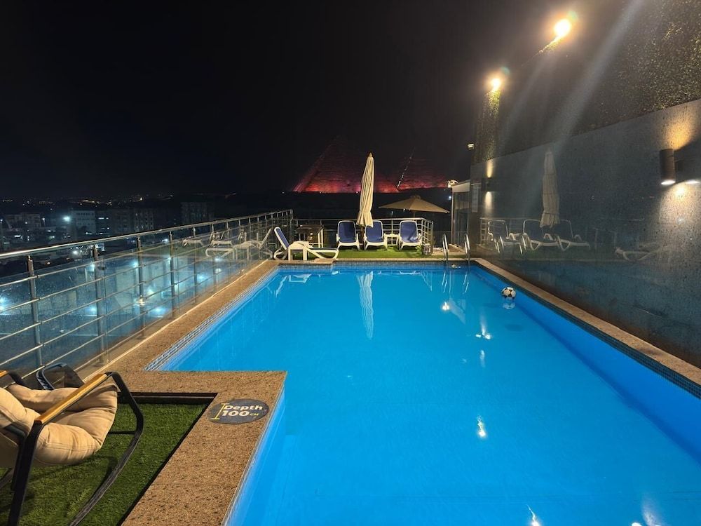 Pyramids Charm Hotel 1