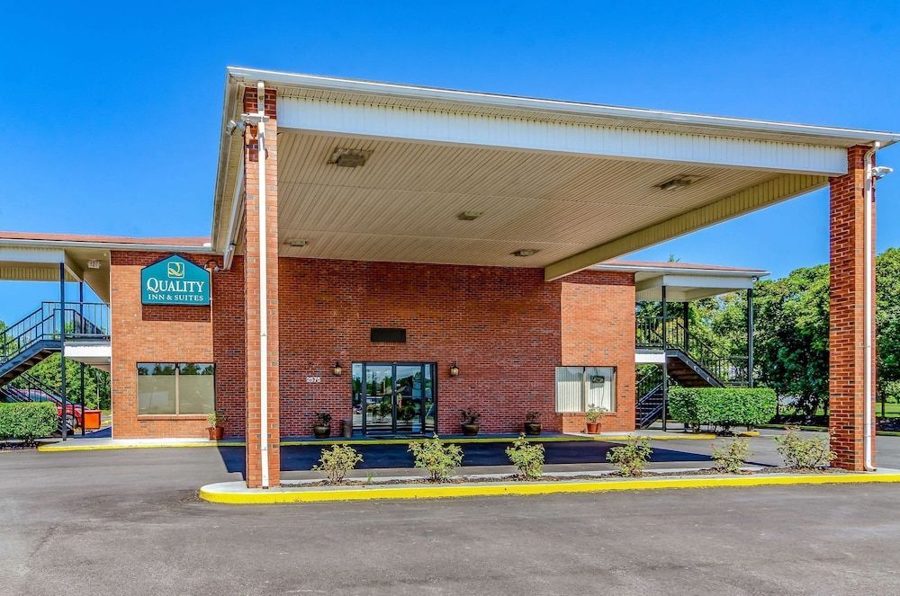 Quality Inn & Suites Creedmoor - Butner 1