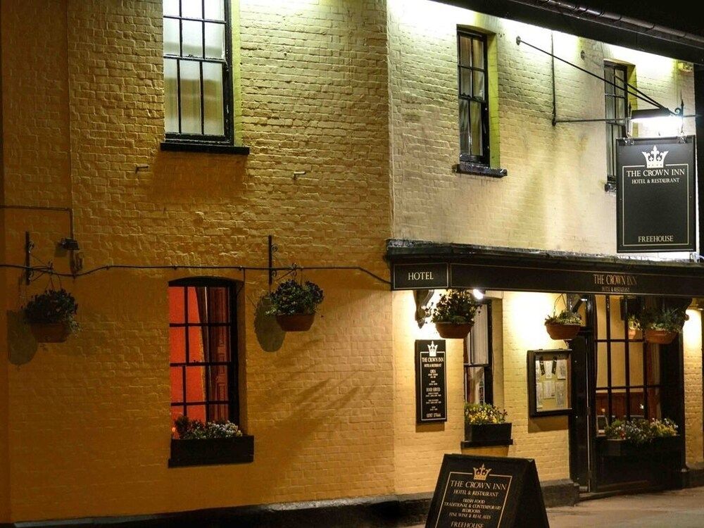 The Crown Inn Hotel 1