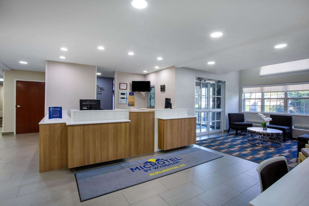 Microtel Inn & Suites by Wyndham Burlington 2