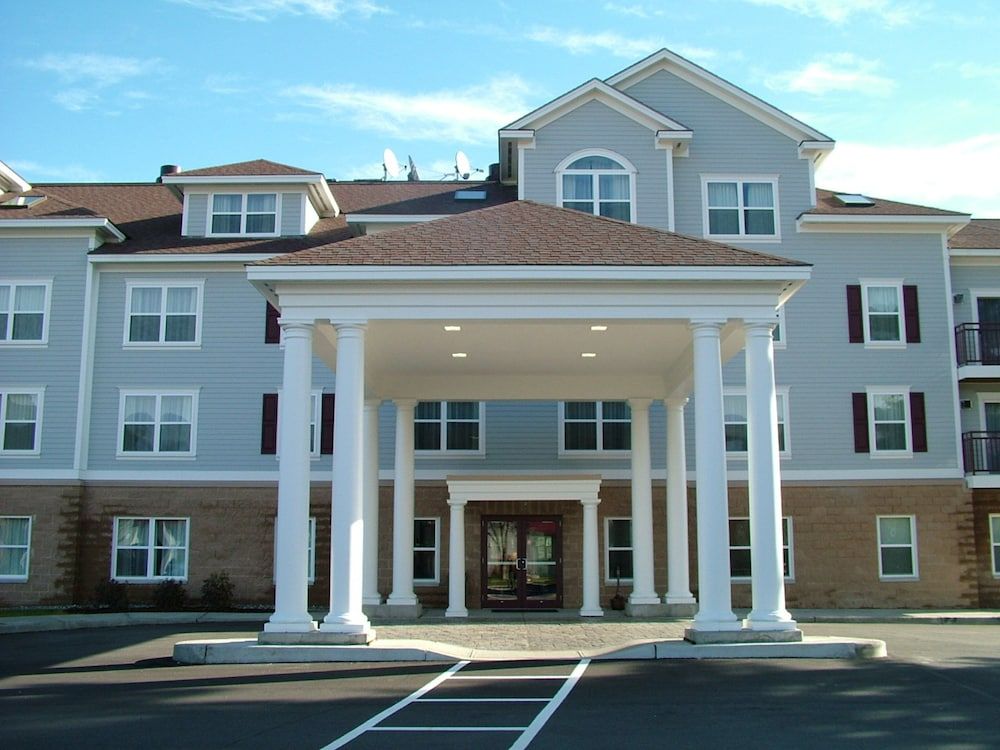 Holiday Inn Express & Suites WHITE RIVER JUNCTION by IHG 1