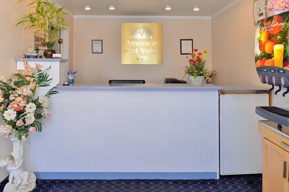 Americas Best Value Inn & Suites Klamath Falls 1