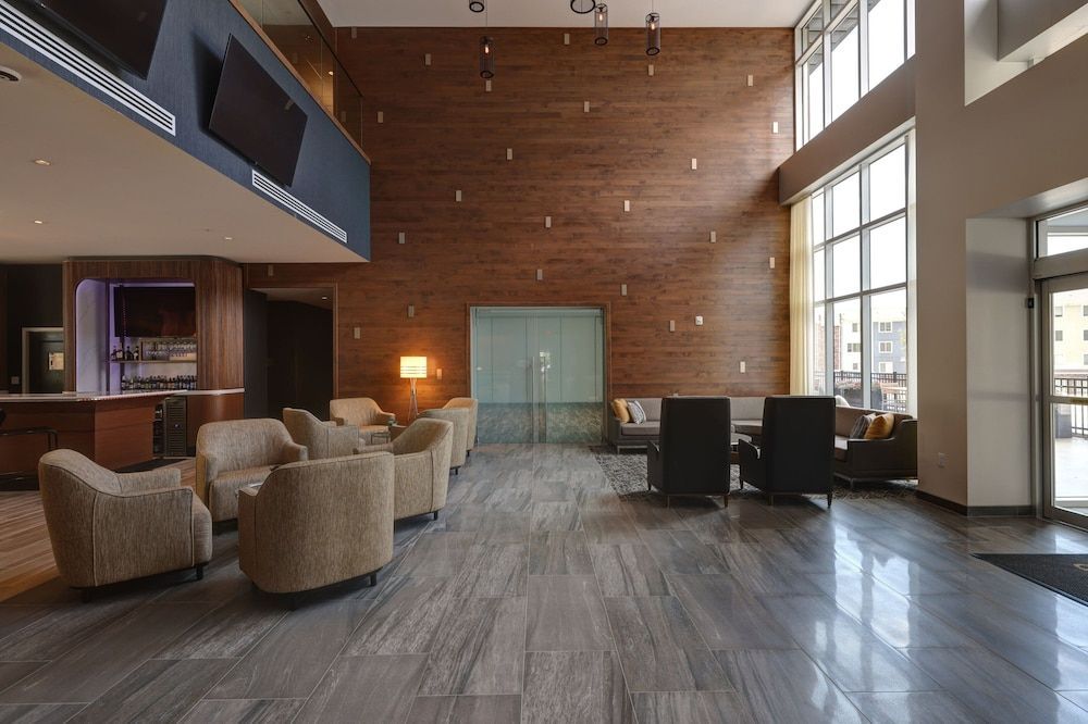 Courtyard by Marriott Iowa City University Heights 2