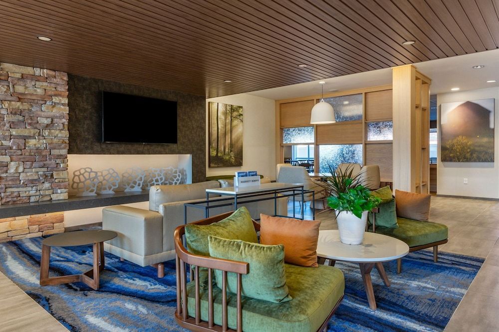Fairfield by Marriott Inn & Suites Sandusky 2