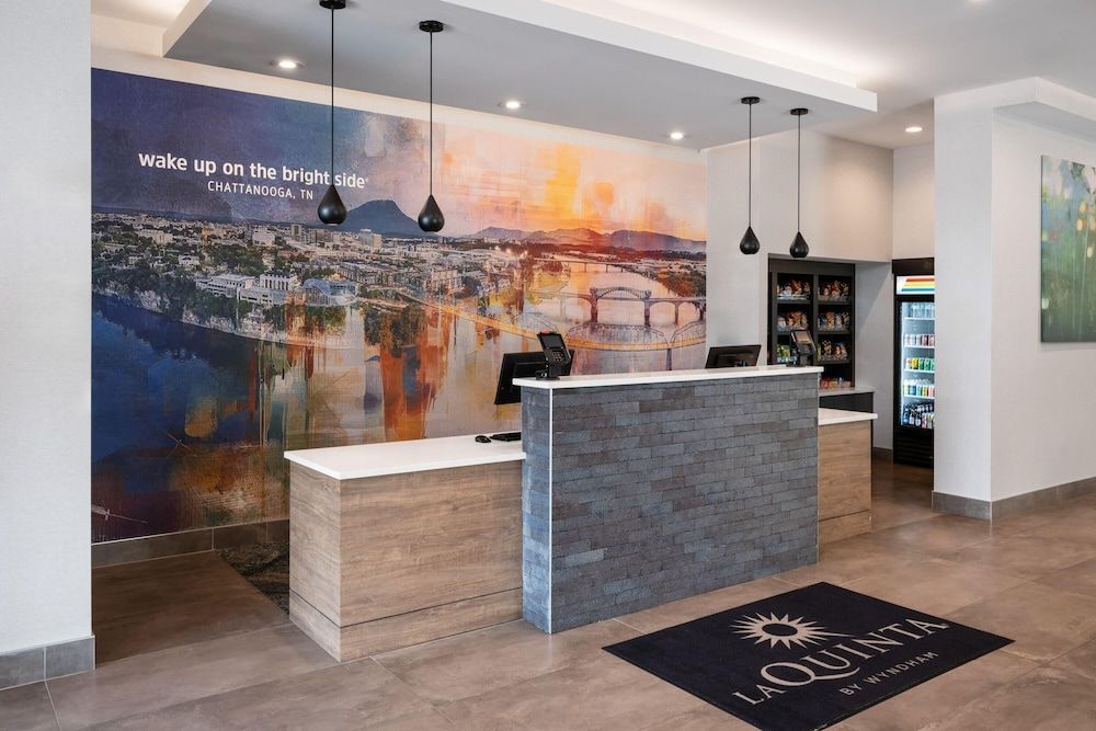 La Quinta Inn & Suites by Wyndham Chattanooga Downtown/South 2