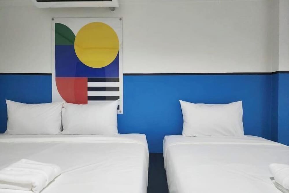 RYB Hostel Phuket 1
