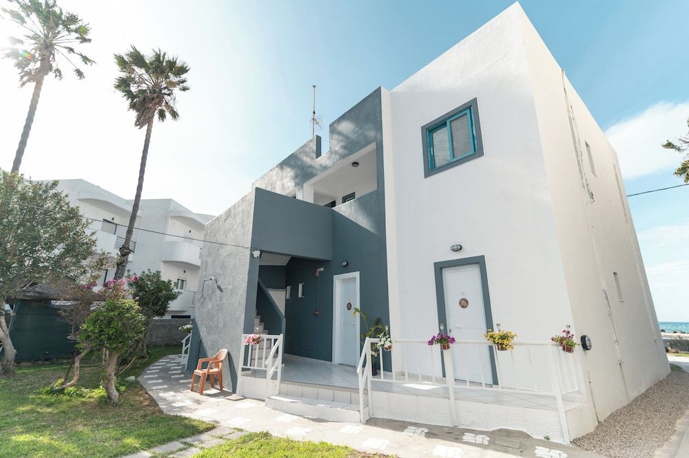 Angela & Thalia Apartments 2