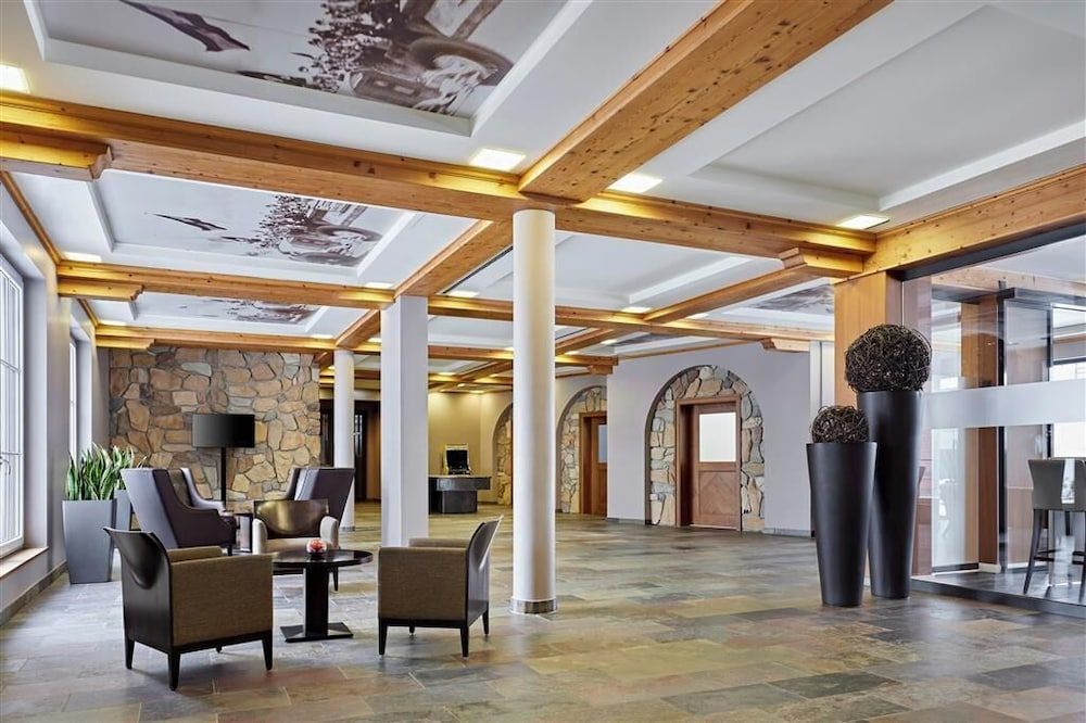 Nürburgring Motorsport Hotel 2