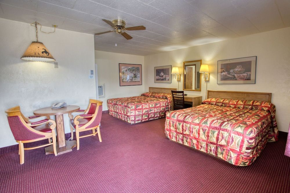 Kiva Motel 2