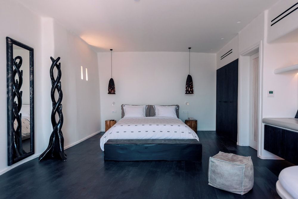 Cavo Tagoo Santorini 2