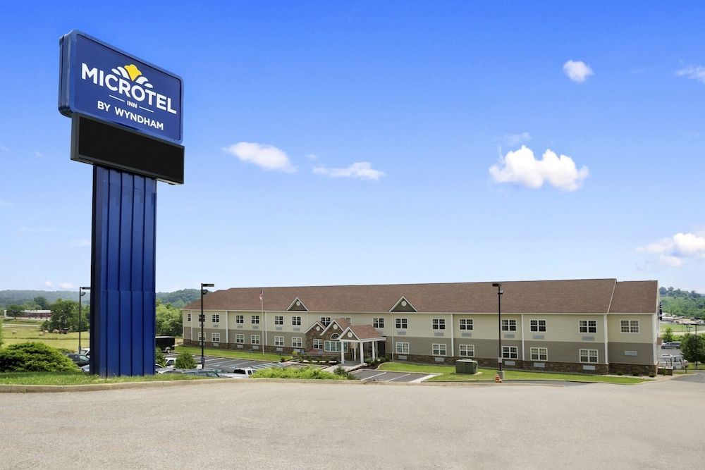 Microtel Inn By Wyndham Mineral Wells/Parkersburg 1
