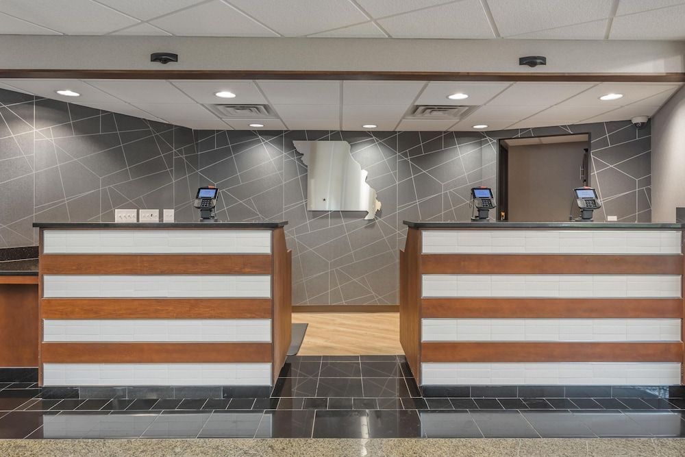 Drury Inn & Suites Springfield MO 2