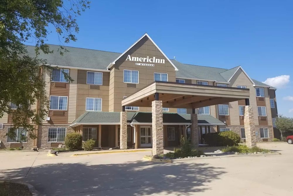AmericInn by Wyndham, Galesburg, IL 1