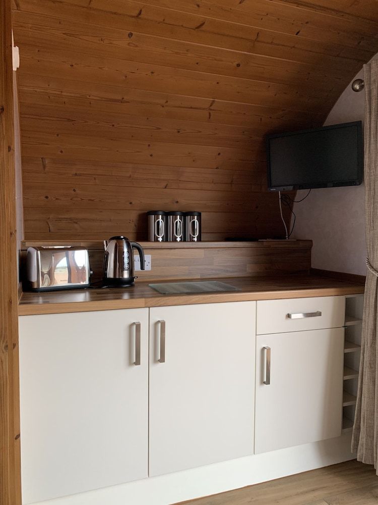 AC/DC Glamping 2
