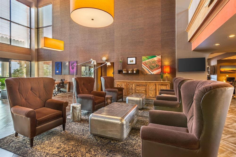 Best Western Plus Scottsdale Thunderbird Suites 2