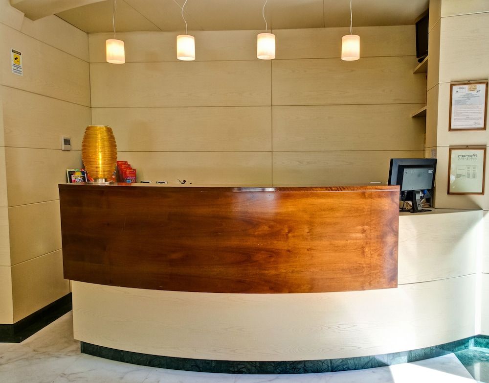 Crosti Hotel 2
