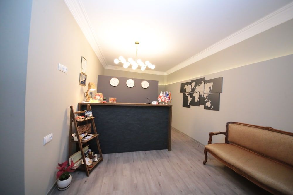 Boutique Stay 2