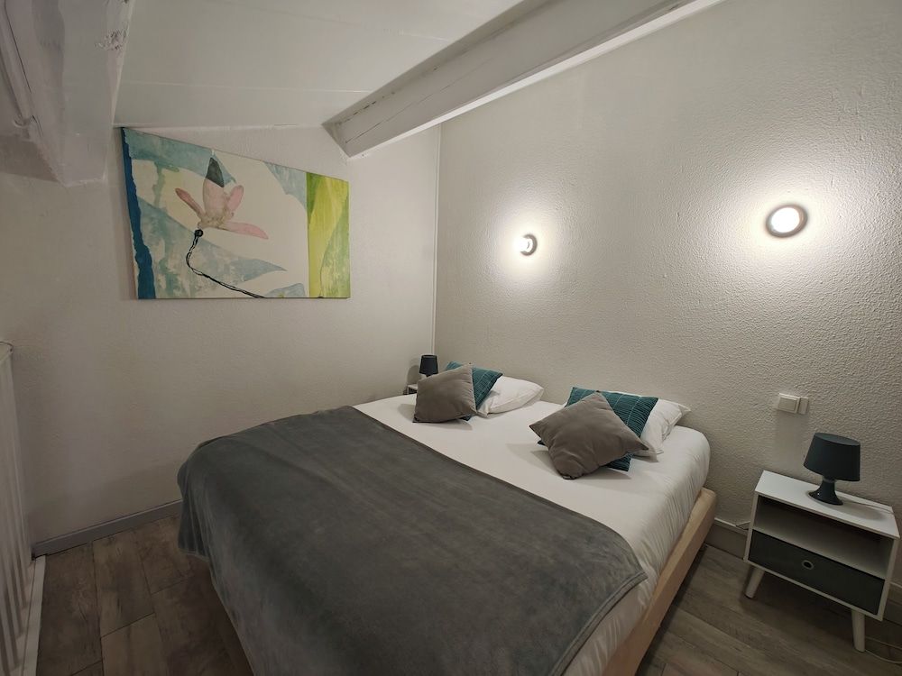 Auberge Des Pins 1