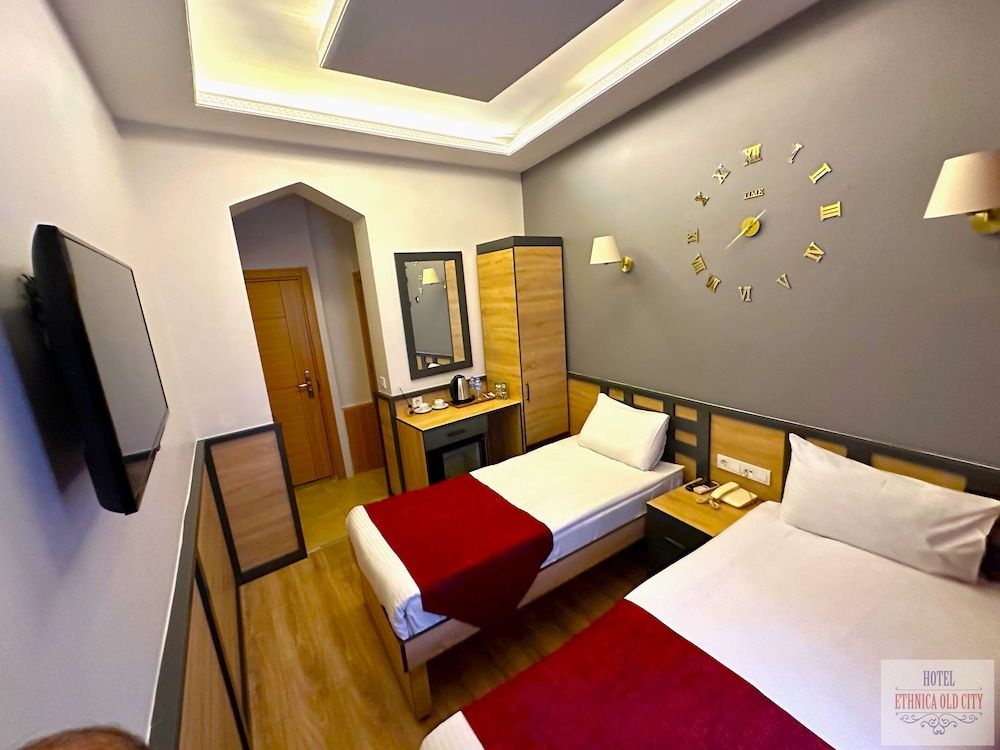 Ethnica Hotel Old City 2