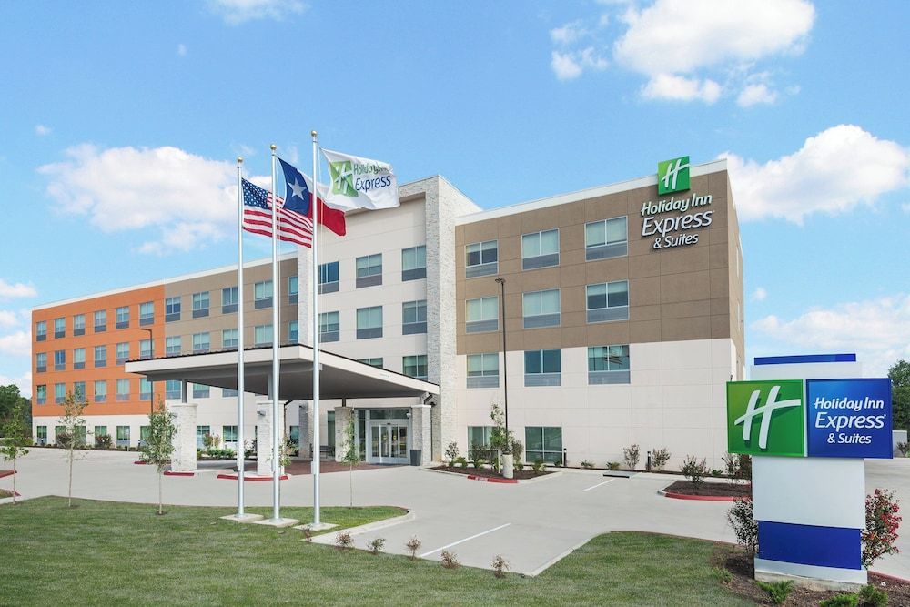 Holiday Inn Express & Suites BRYAN - COLLEGE STATION by IHG 1