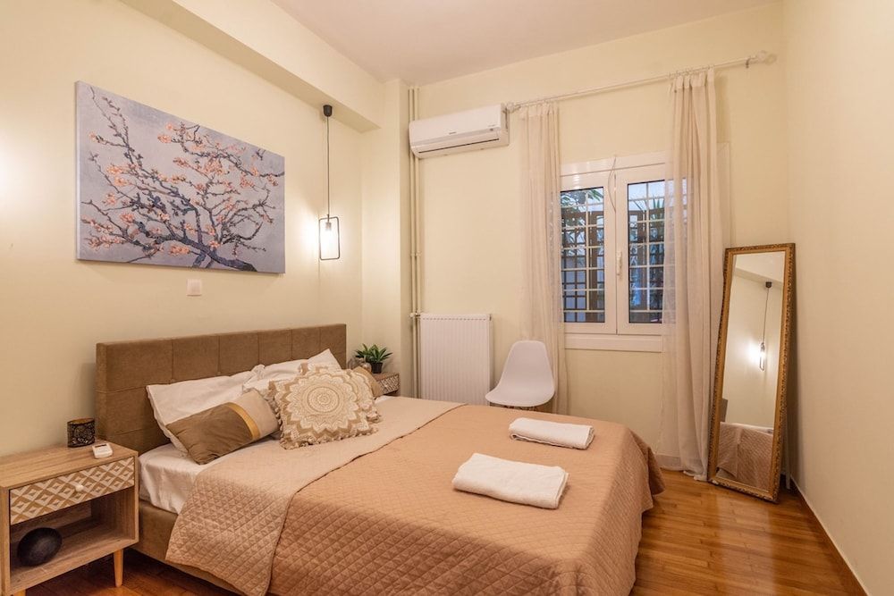 Prime 2BR Apartment Next to Kallimarmaro Stadium 2