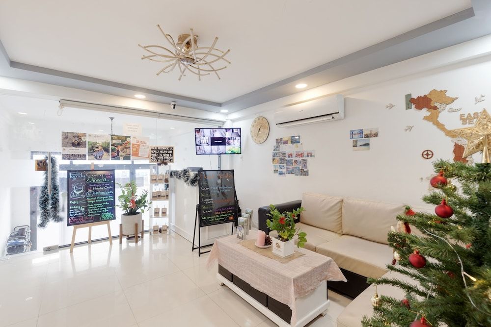 Saigon Authentic Hostel & Tours 2