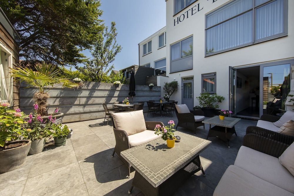 Hotel La Rosa Amsterdam Beach 1