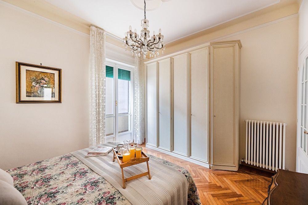 I Fiori Apartment by Wonderful Italy 2
