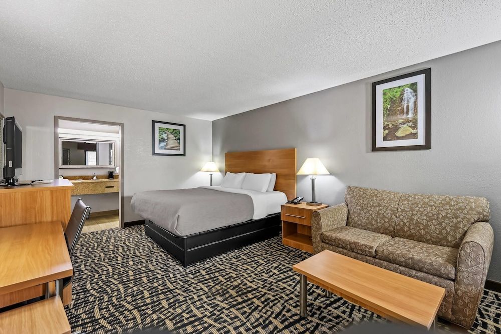 Quality Inn Bowling Green South 1