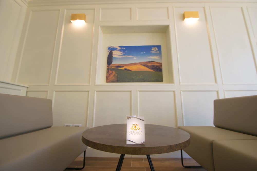 Hotel Perlage Florence -with Private Parking & Fast Wifi 2