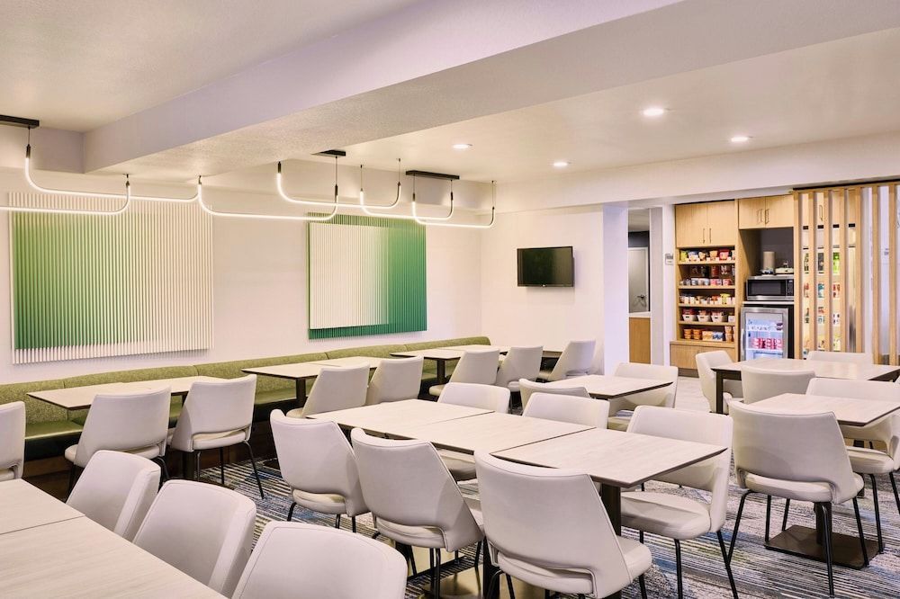 SpringHill Suites Phoenix Glendale/Peoria 2