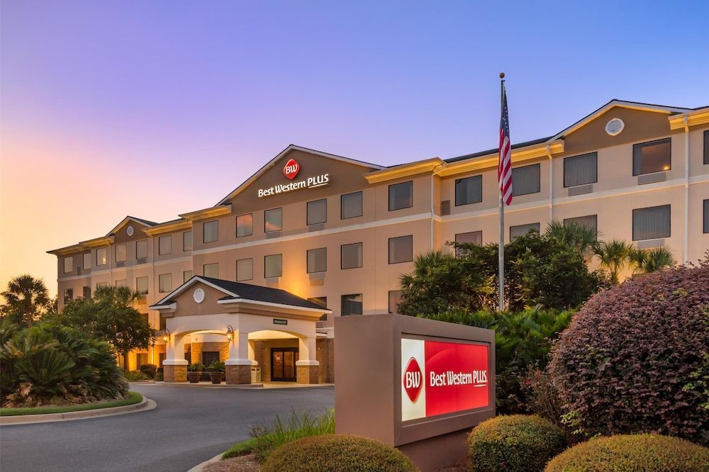 Best Western Plus Valdosta Hotel & Suites 1