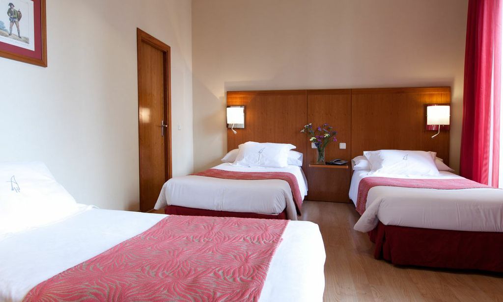 Hotel Ateneo 1