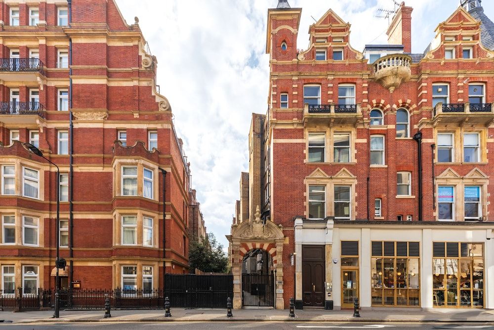 Kensington High Street Suites 1