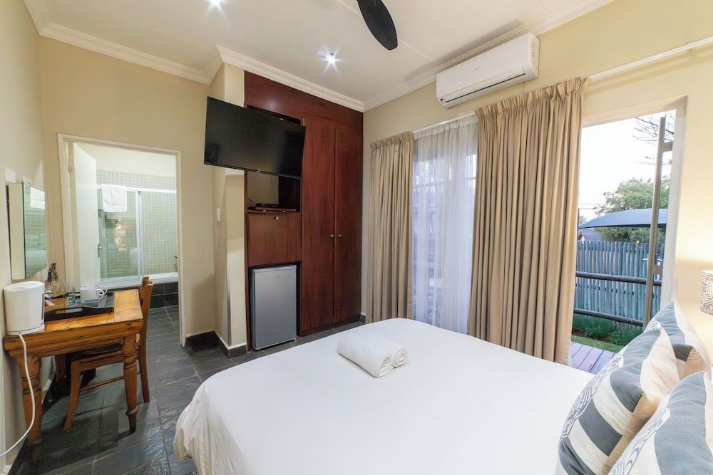 Khayamanzi Guesthouse 2