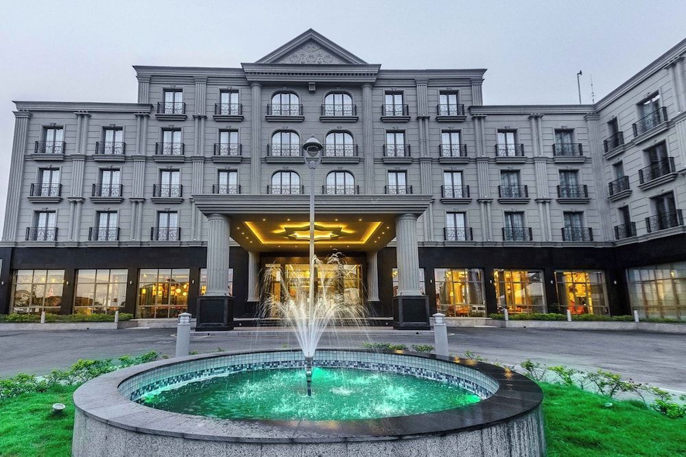 J's Signature Hotel 1