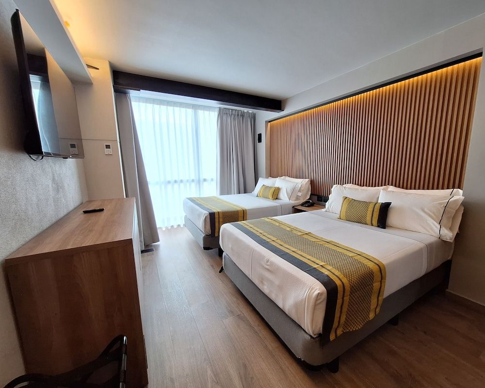 Hotel Block Suites 1