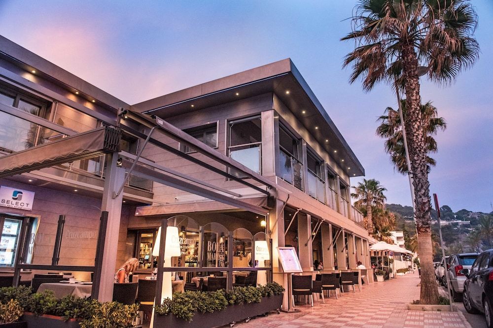 H Boutique la Caleta bay 1