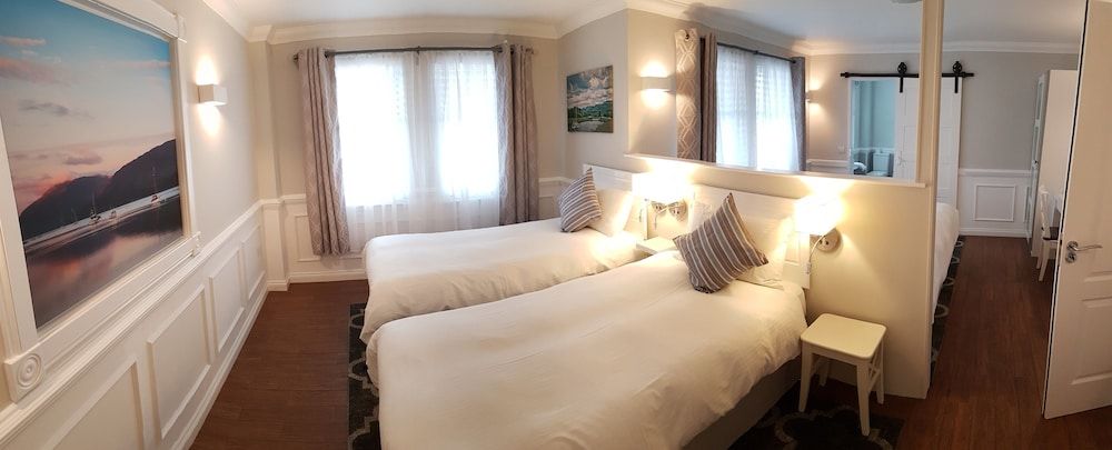 MacLean Guest House 2