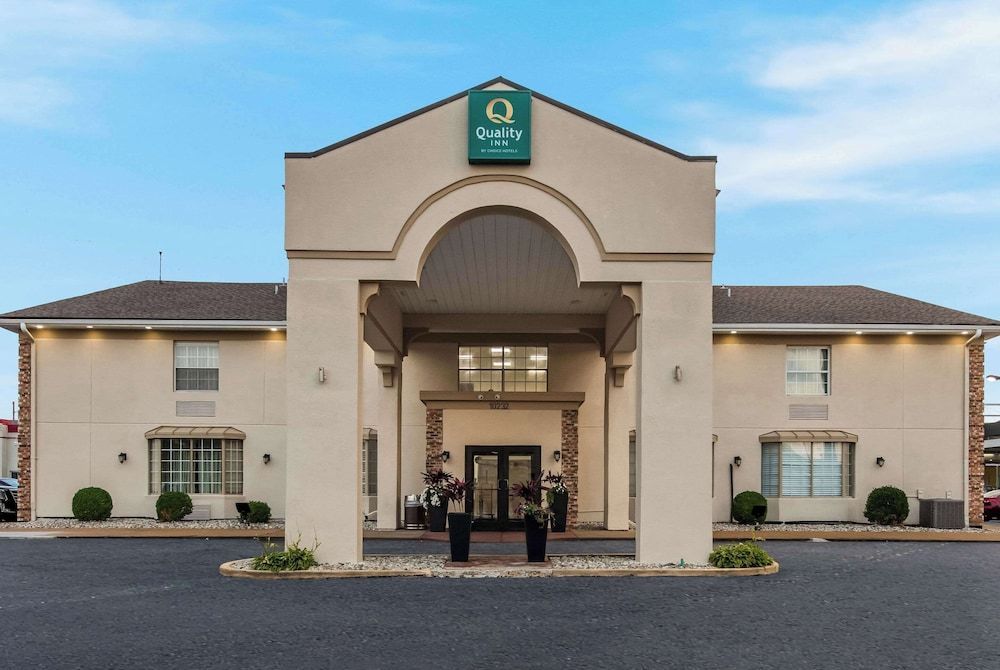 Quality Inn Saint Louis Airport 1