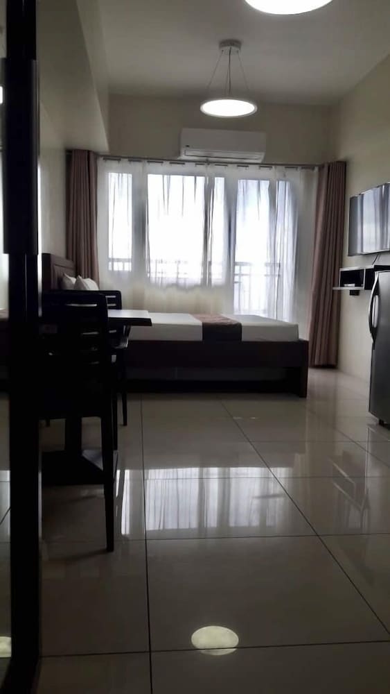 Studio with Ocean View at The Breeze Residences 1