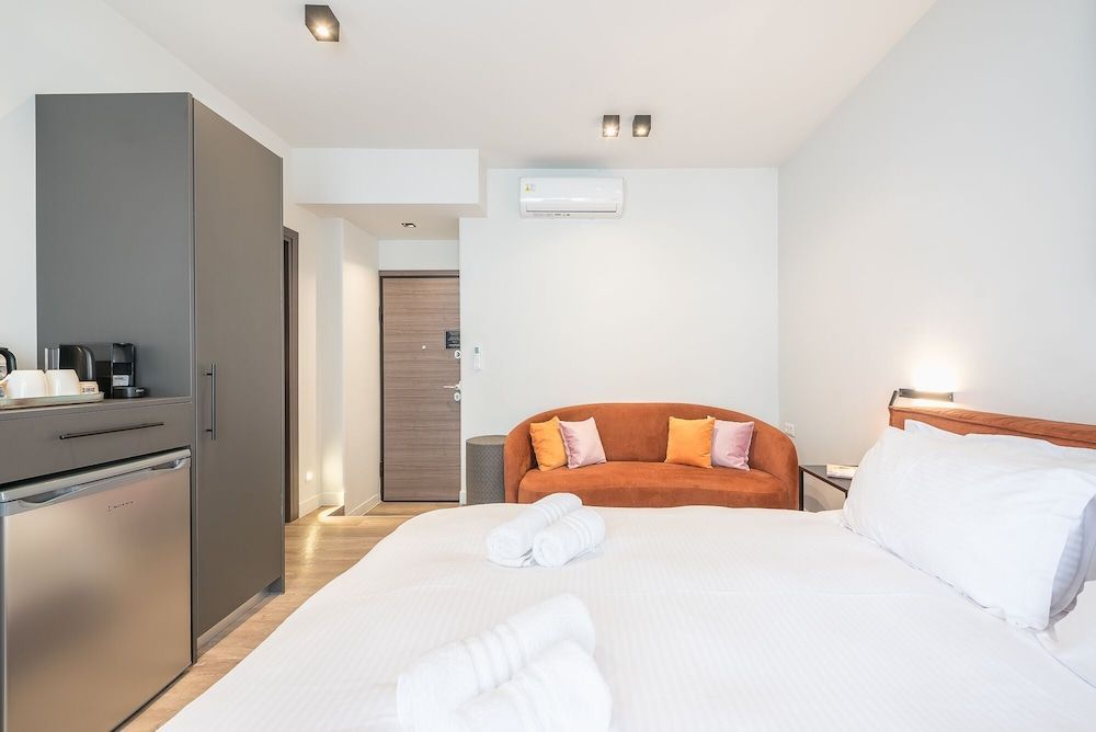 Aeiphoria Suites & Rooms - Athens 2